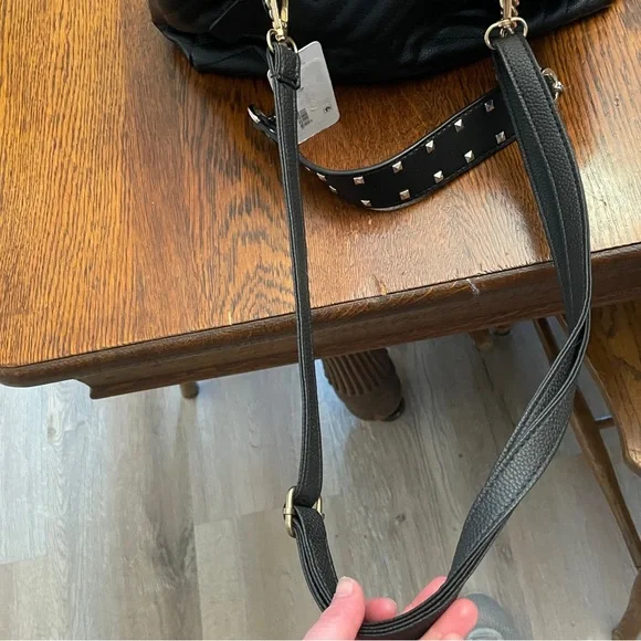 NWT Guess Violet Chevron Quilted Shoulder/Satchel Black Bag w/ Tassel and Chain - Picture 10 of 15